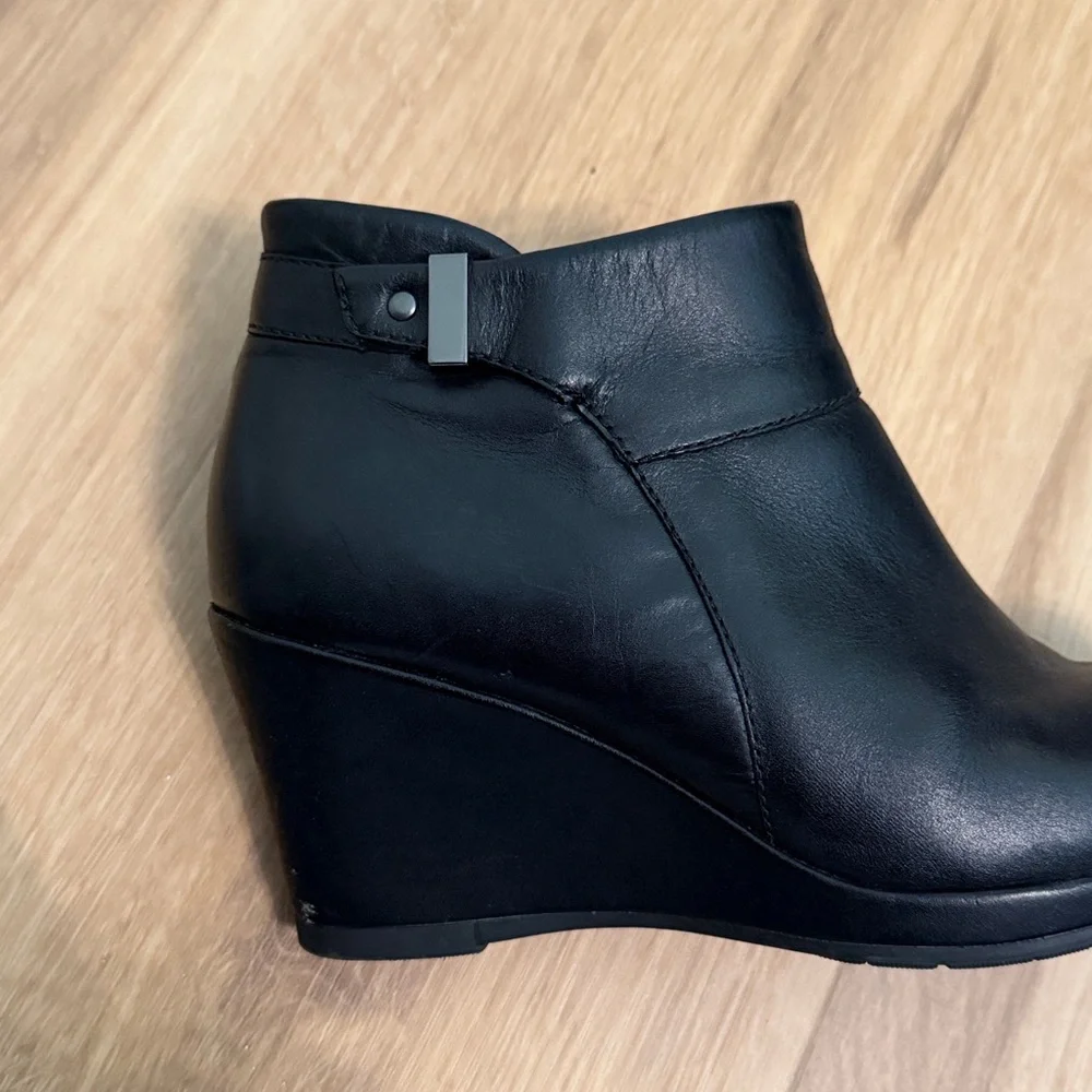 Clarks Black Wedge Ankle Boots - Picture 4 of 5